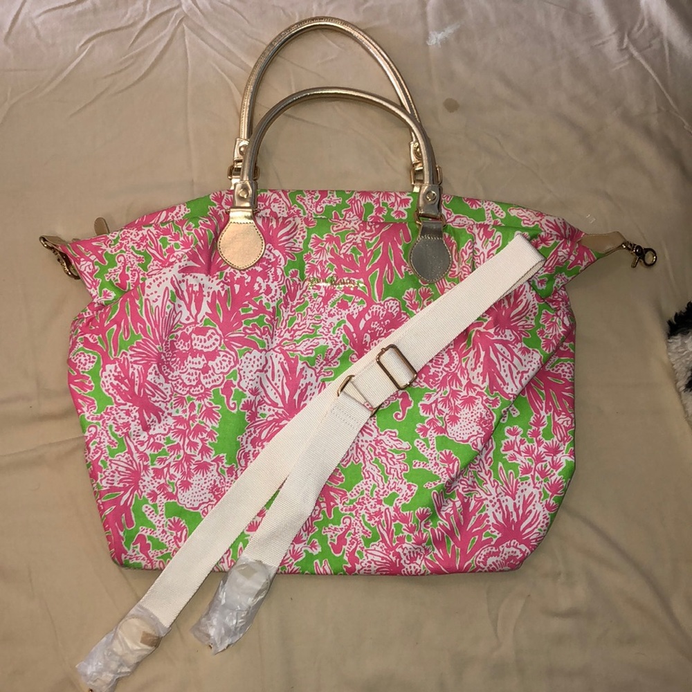 SUPER RARE Lilly GWP Overnight Tote Bag